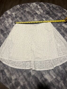 Nike White High-Low Textured A-Line Skirt